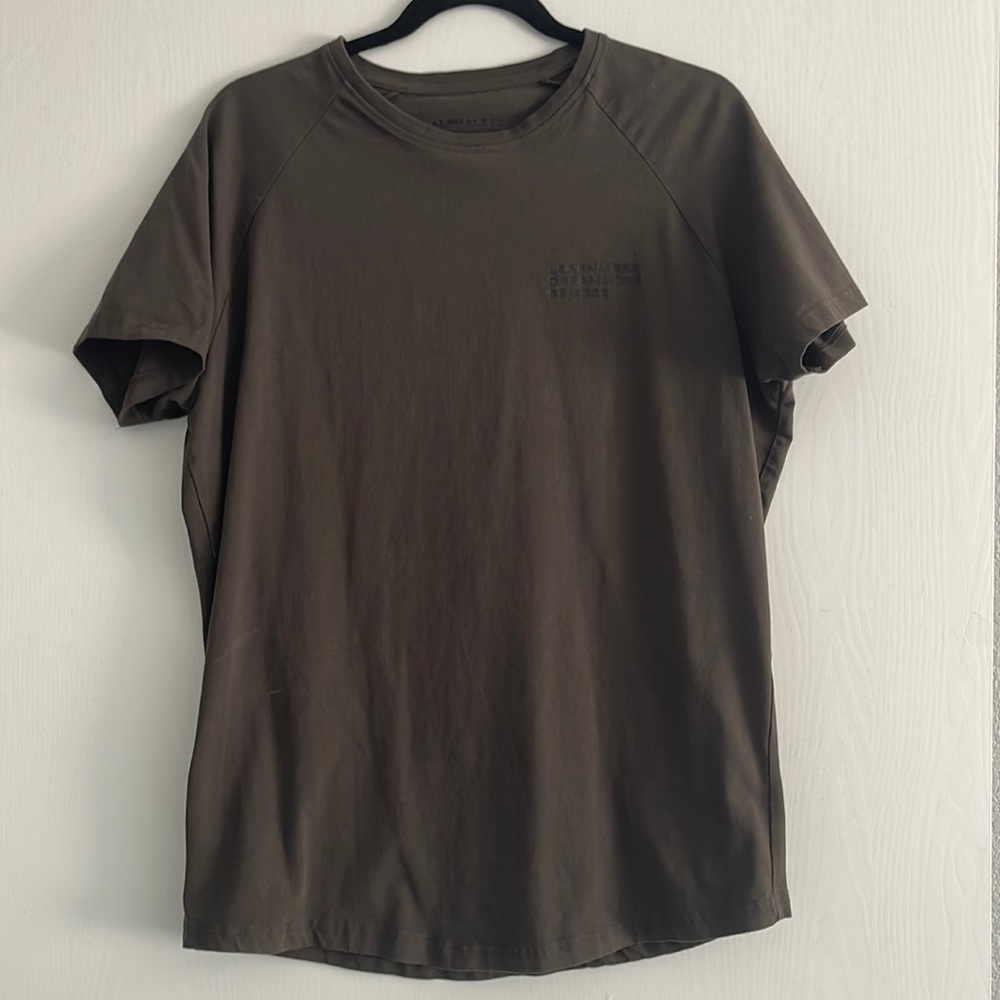 Alphalete scoop tee
